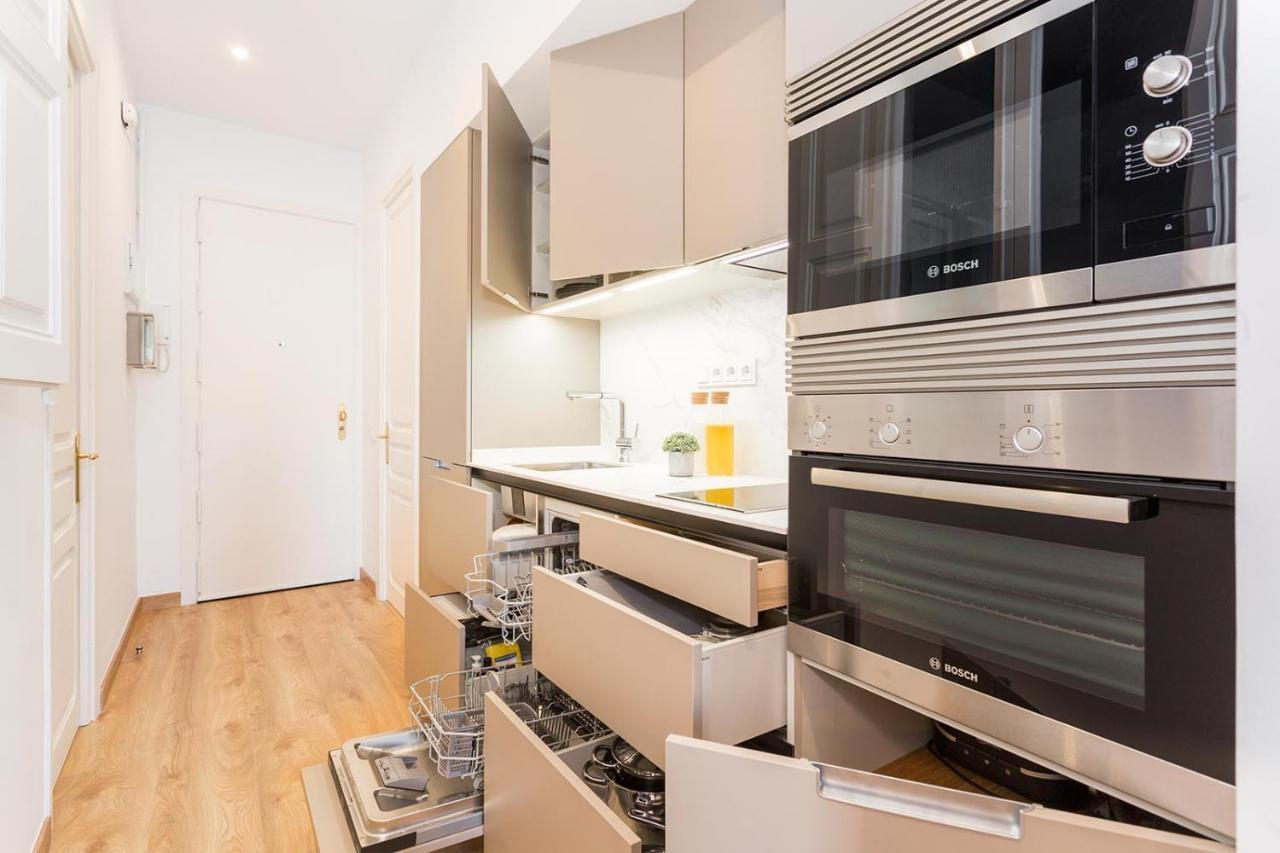 Cozy Apartment Close To Passeig De Gracia Барселона Екстериор снимка