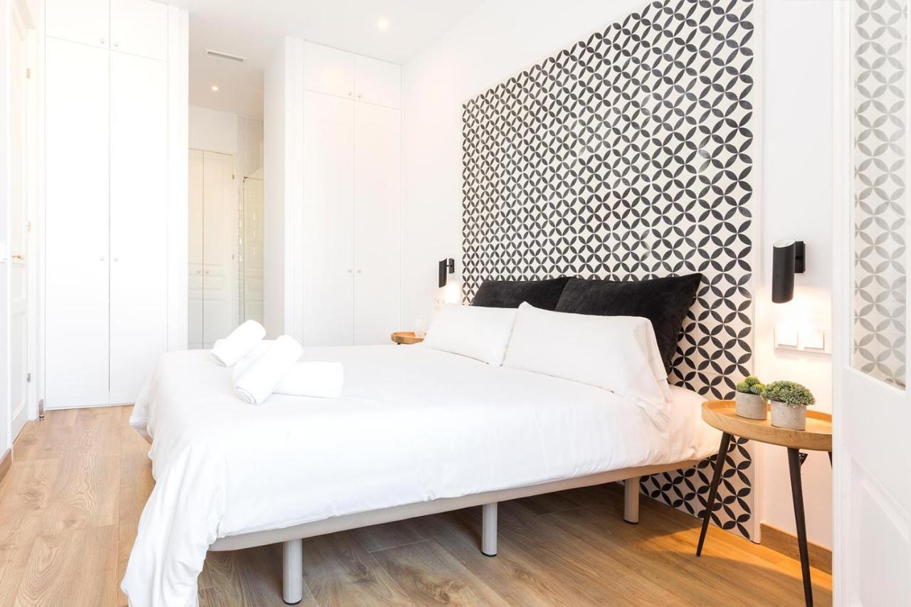 Cozy Apartment Close To Passeig De Gracia Барселона Екстериор снимка